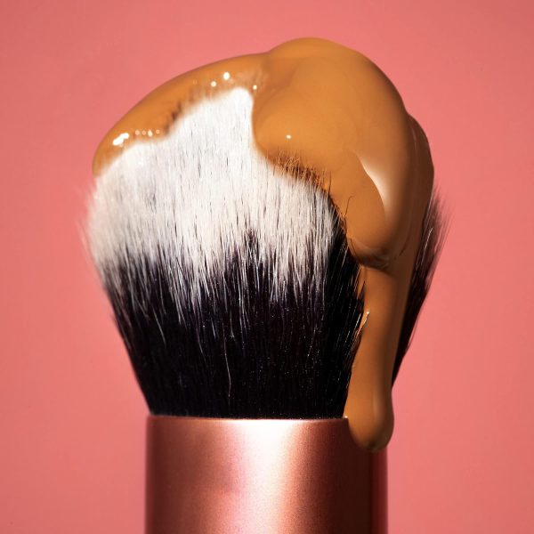 Real Techniques Expert Face Makeup Brush 5