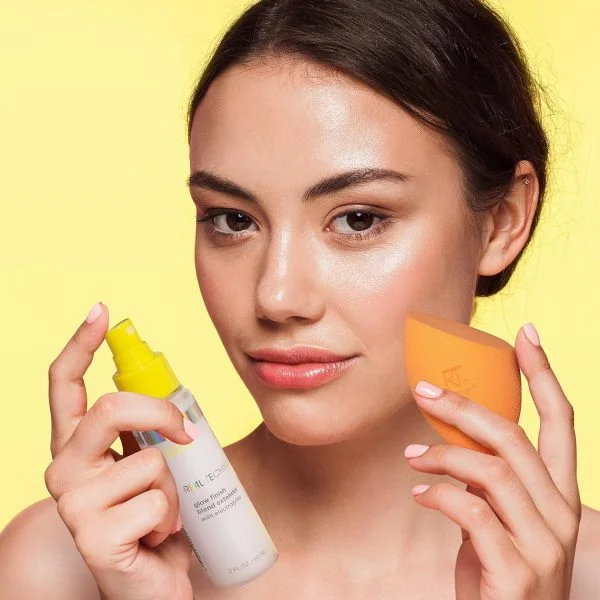 Real Techniques Glow Finish Blend Extender Spray - Image 4