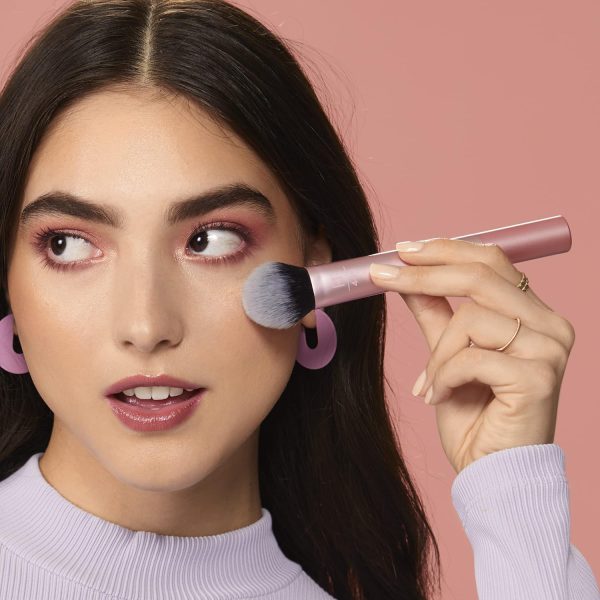 Real Techniques Tapered Cheek Makeup Brush 5