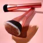 Real Techniques Snatch + Sculpt Contour Makeup Brush 7 Real Techniques Snatch + Sculpt Contour Brush For Makeup